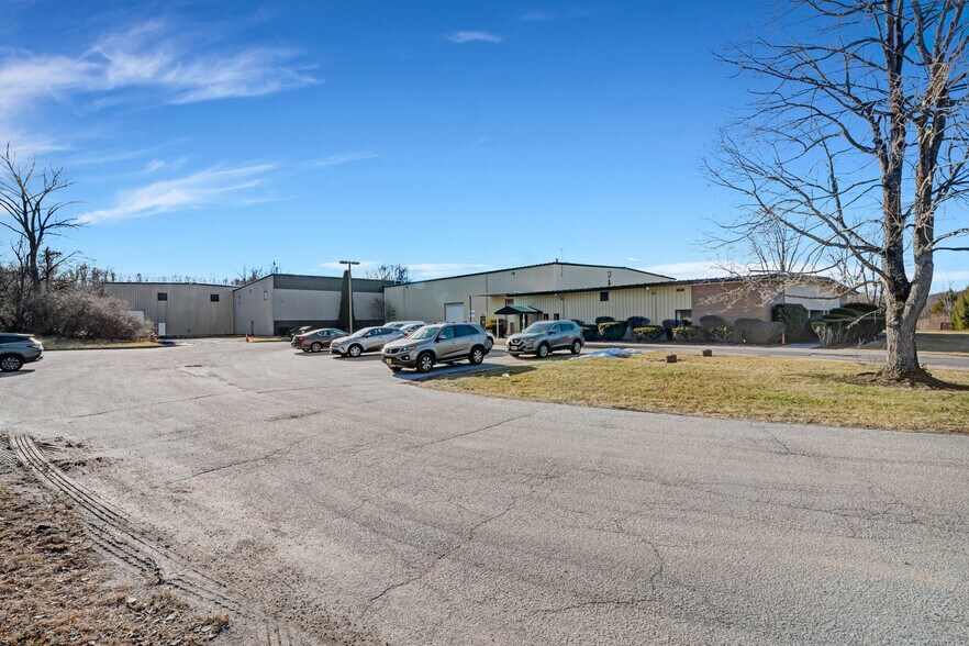 More Photos Of 248 Brighton Rd, Andover Warehouse For Sale