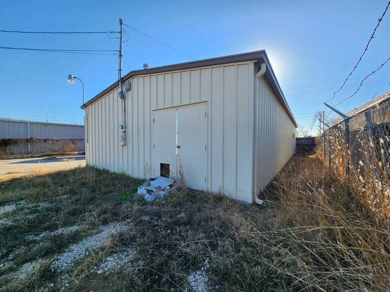 More Photos Of 108 Schertz Pky, Schertz Auto Repair For Sale