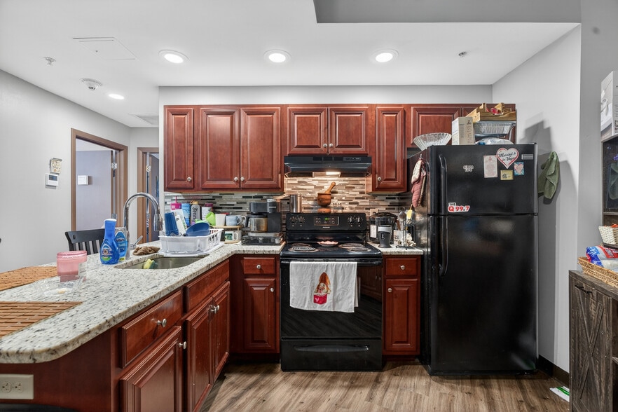 More Photos Of 27 Washington St, Westfield Apartments For Sale