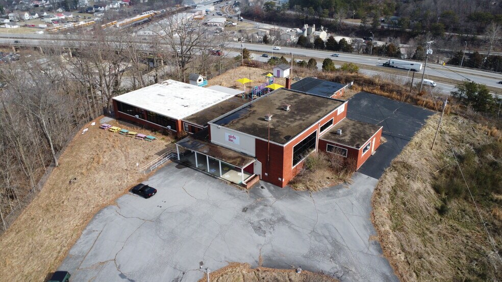 More Photos Of 227 Library Ln, Johnson City Medical For Sale