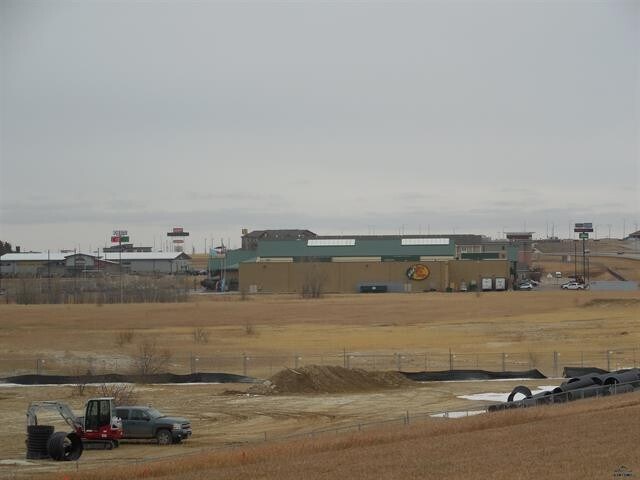 More Photos Of 2827 E Mall Dr, Rapid City Land For Sale