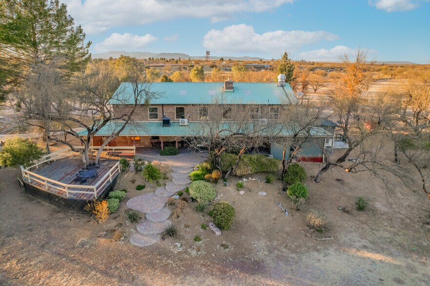 More Photos Of 3001 E Frontage Rd, Amado Restaurant For Sale