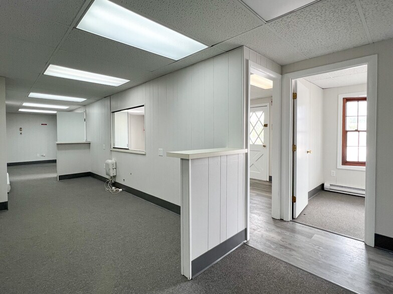 More Photos Of 265 Winn St, Burlington Office For Lease