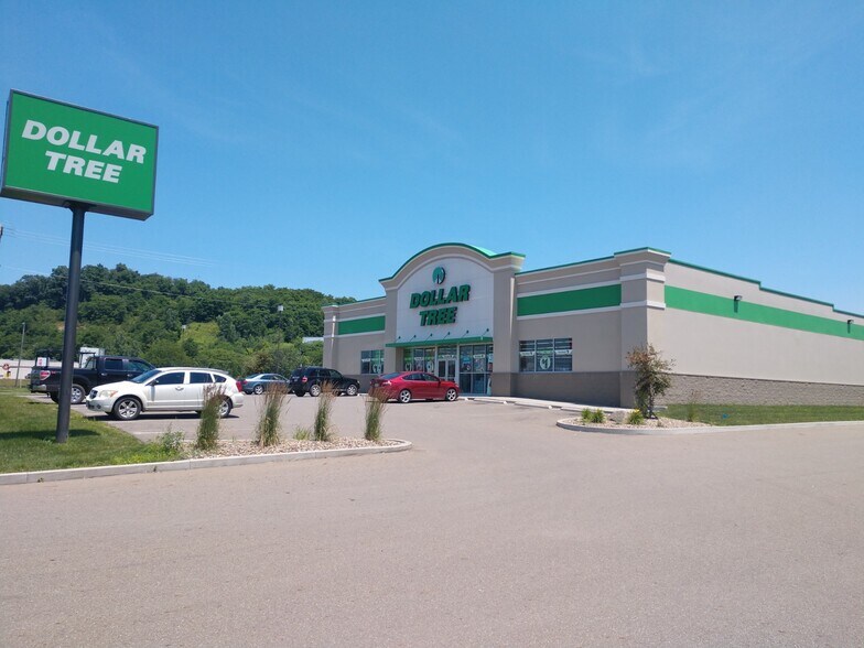 More Photos Of 1639-1649 S Washington St, Millersburg Storefront For Sale
