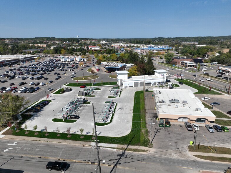 More Photos Of 8680 W Grand River Ave, Brighton Specialty For Sale