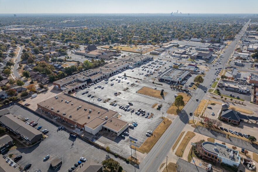 More Photos Of 10908 N May Ave, Oklahoma City Unknown For Lease