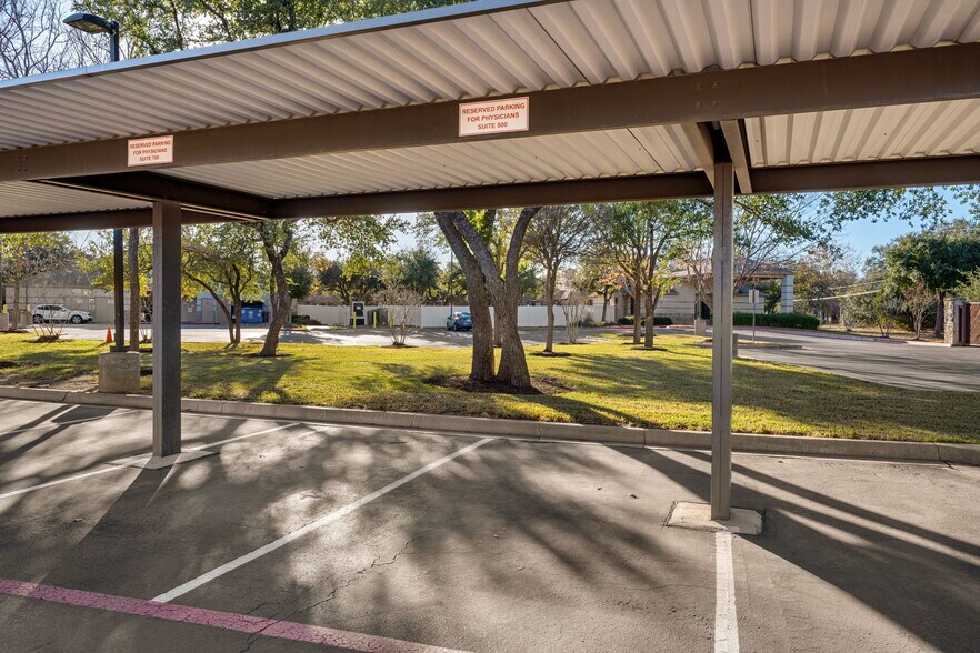 More Photos Of 7215 Wyoming Springs Dr, Round Rock Medical For Lease