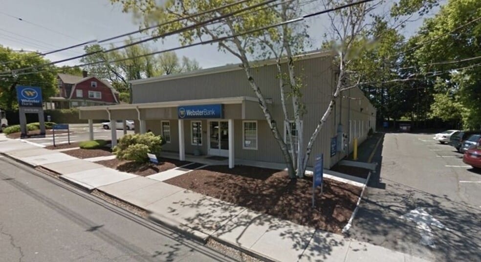 More Photos Of 326 Highland Ave, Waterbury Medical For Sale