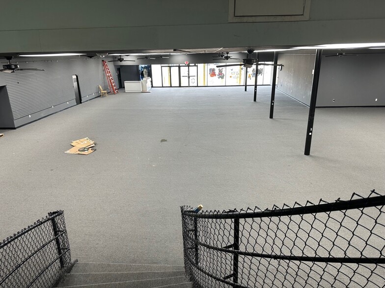 More Photos Of 312 E Main St, Grand Prairie Freestanding For Lease