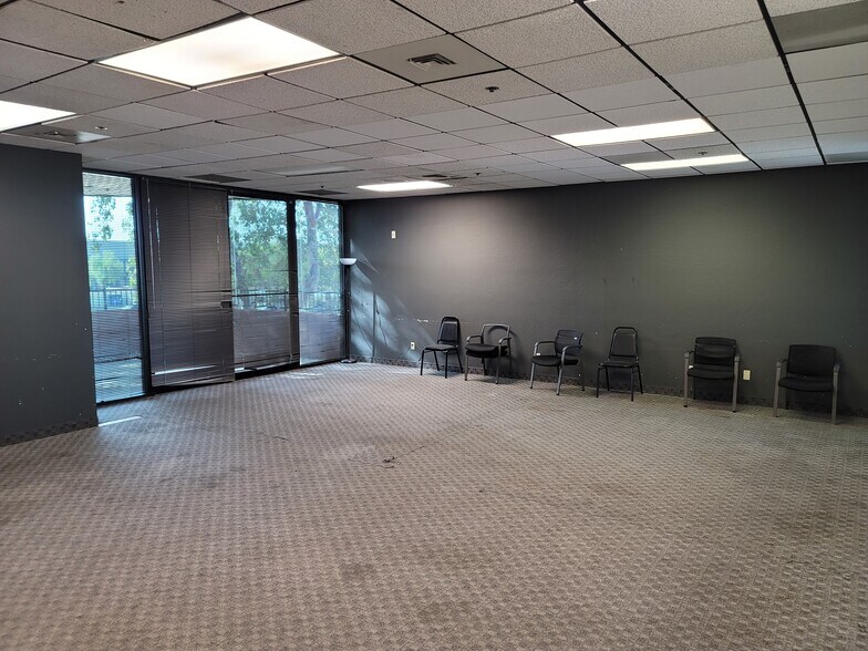 More Photos Of 7580 E Gray Rd, Scottsdale Office For Lease