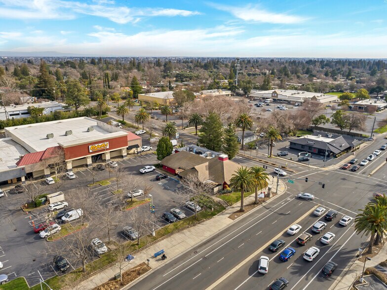 More Photos Of 6400 Fair Oaks Blvd, Carmichael Restaurant For Sale