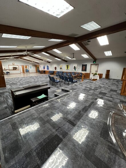 More Photos Of 5150 Moller Rd, Indianapolis Religious Facility For Sale