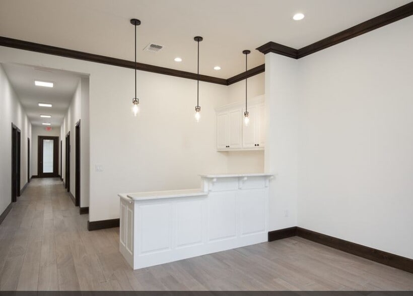 More Photos Of 17935 N Pennsylvania Ave, Edmond Medical For Sale