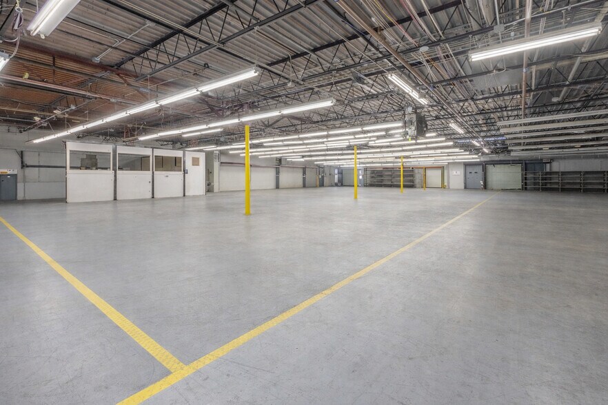 More Photos Of 1 Kondelin Rd, Gloucester Manufacturing For Lease