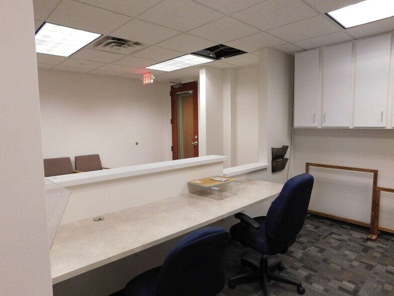 More Photos Of 7300 France Ave S, Edina Medical For Sale