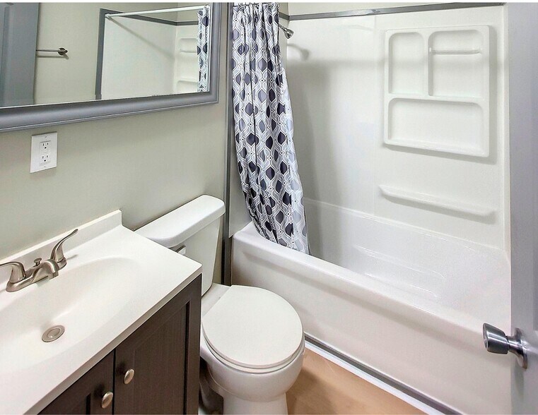 More Photos Of 301-306 Larson Ct, Hillsdale Apartments For Sale