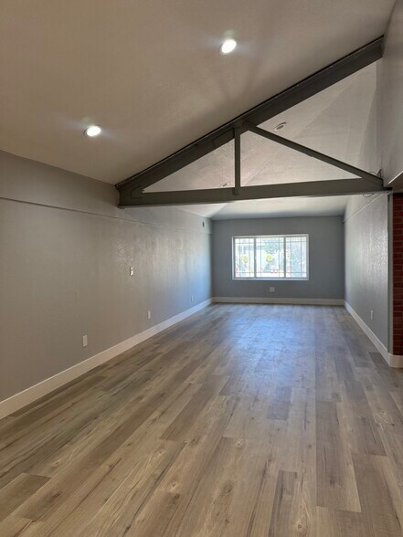More Photos Of 842 S 1st St, San Jose Storefront For Lease