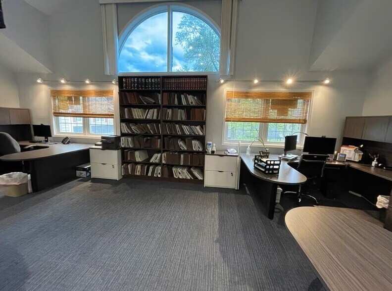 More Photos Of 256 Columbia Tpke, Florham Park Medical For Sale