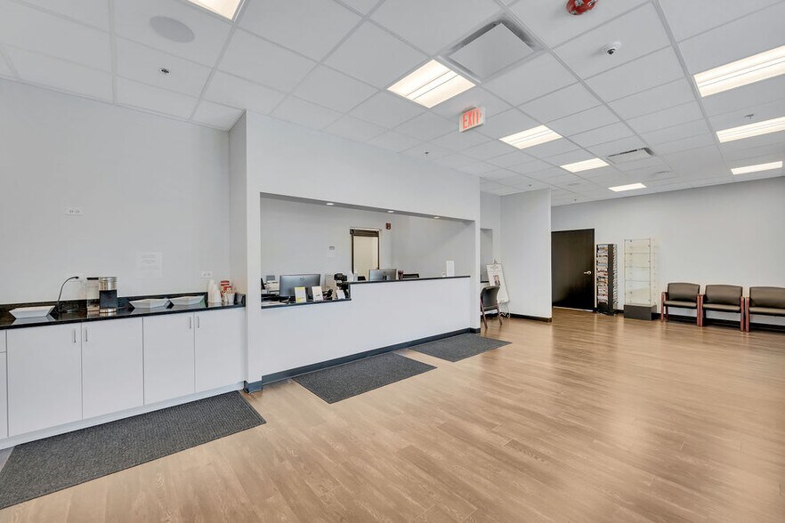 More Photos Of 9300 Waukegan Rd, Morton Grove Medical For Sale