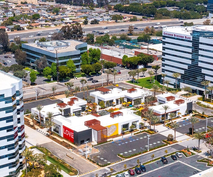 More Photos Of 980 W 190th St, Torrance Unknown For Lease