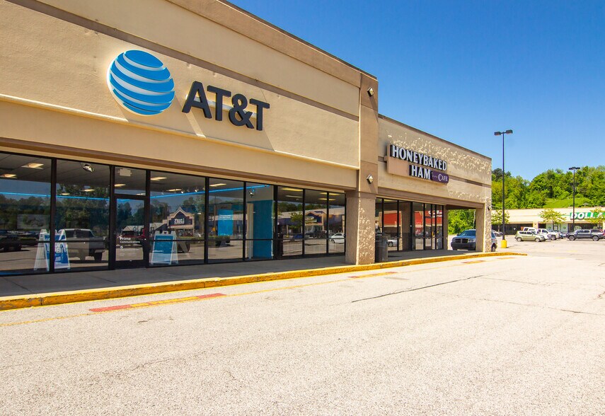 More Photos Of 700-1000 Nitro Market Pl, Nitro Unknown For Lease