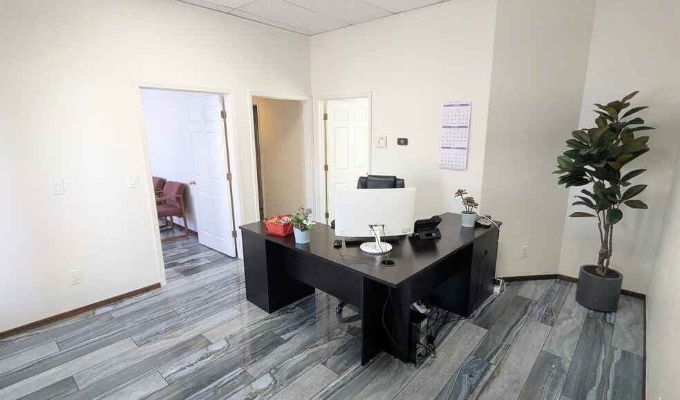 More Photos Of 6103-6105 E Grant Rd, Tucson Office For Sale