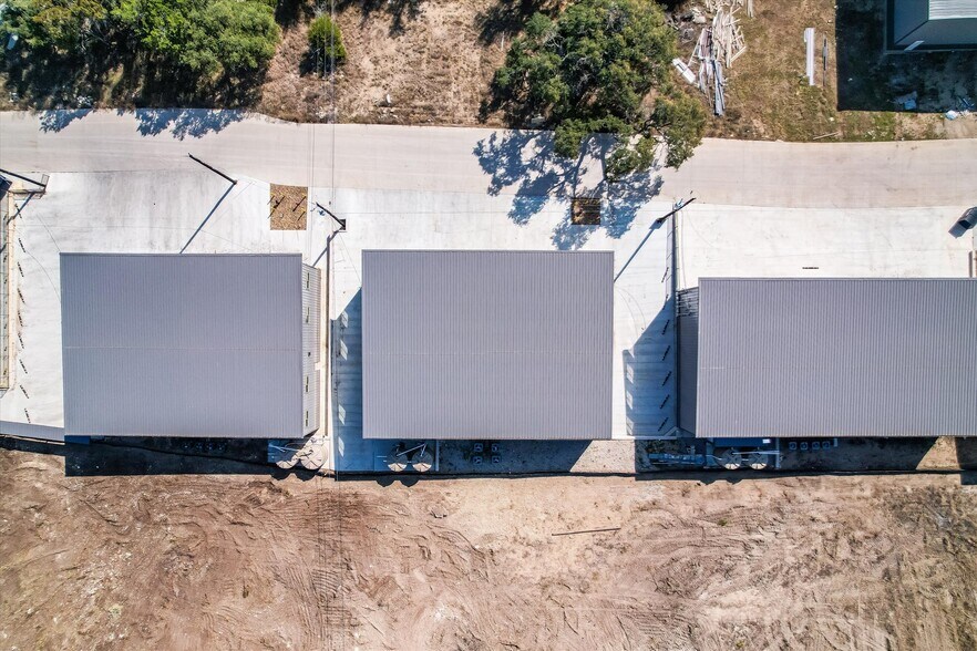 More Photos Of 10020 Darden Hill Rd, Austin Light Distribution For Sale