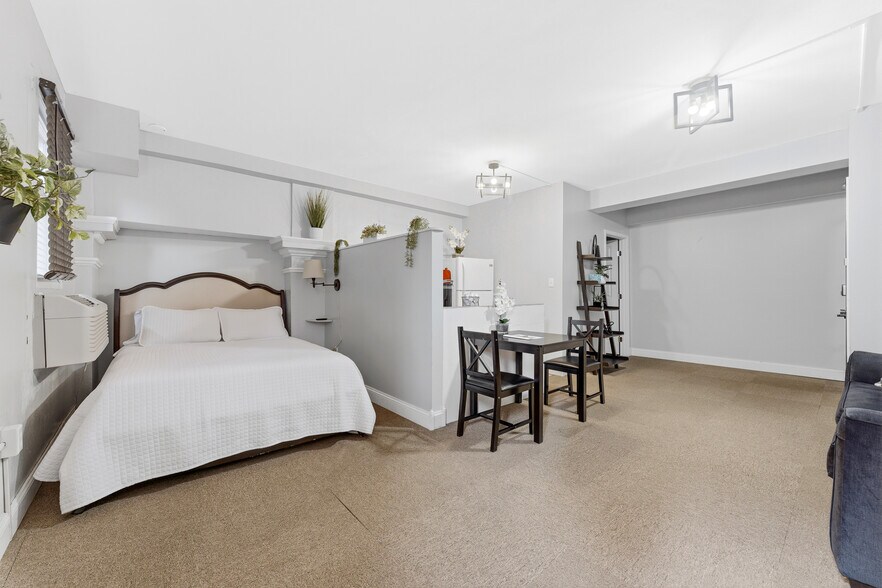 More Photos Of 160 Fayette St, Morgantown Apartments For Sale