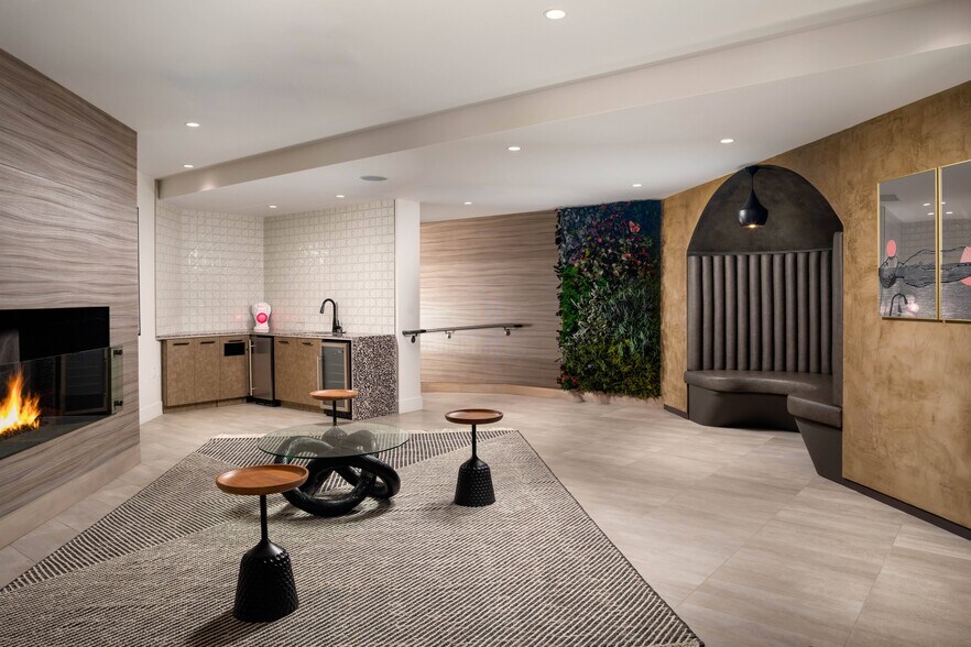 More Photos Of 1340 S Hill St, Los Angeles Apartments For Lease