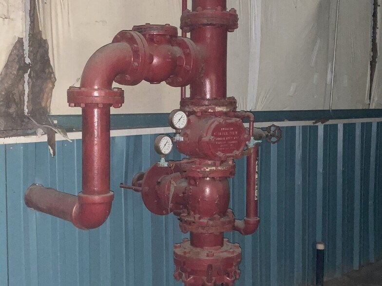 More Photos Of 422 Bay St, Heidelberg Manufacturing For Lease