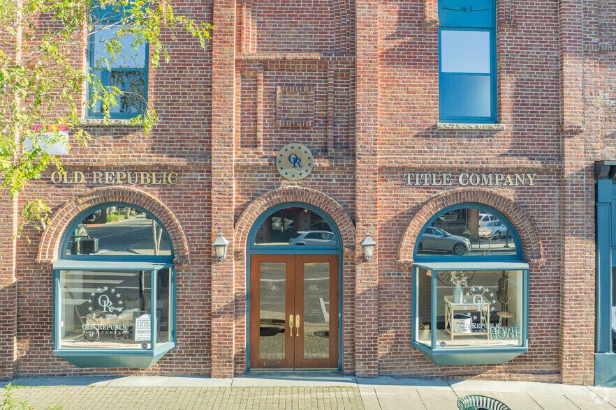 More Photos Of 438-450 Main St, Pleasanton Office For Lease