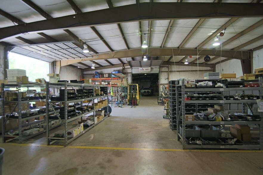 More Photos Of 1901 SE 29th St, Oklahoma City Manufacturing For Lease