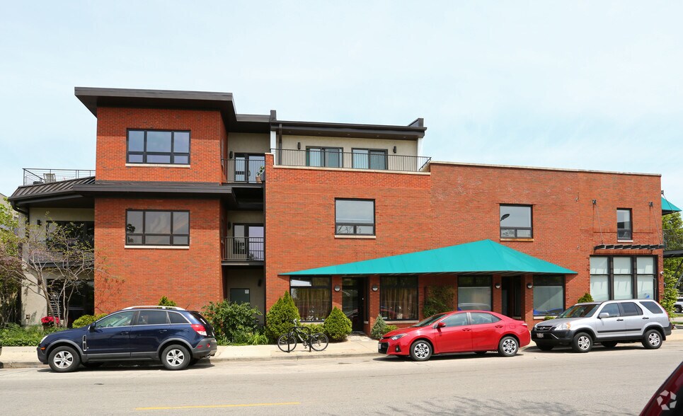 More Photos Of 1601-1607 Simpson St, Evanston Office For Sale