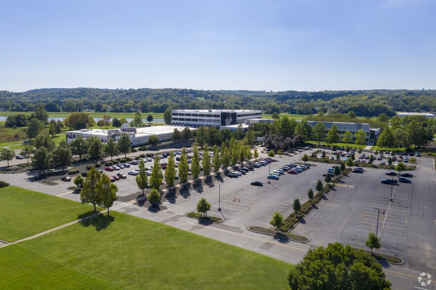 More Photos Of 101-103 Knightsbridge Dr, Hamilton Office For Lease