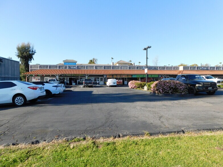More Photos Of 200 W El Norte Pky, Escondido Unknown For Lease