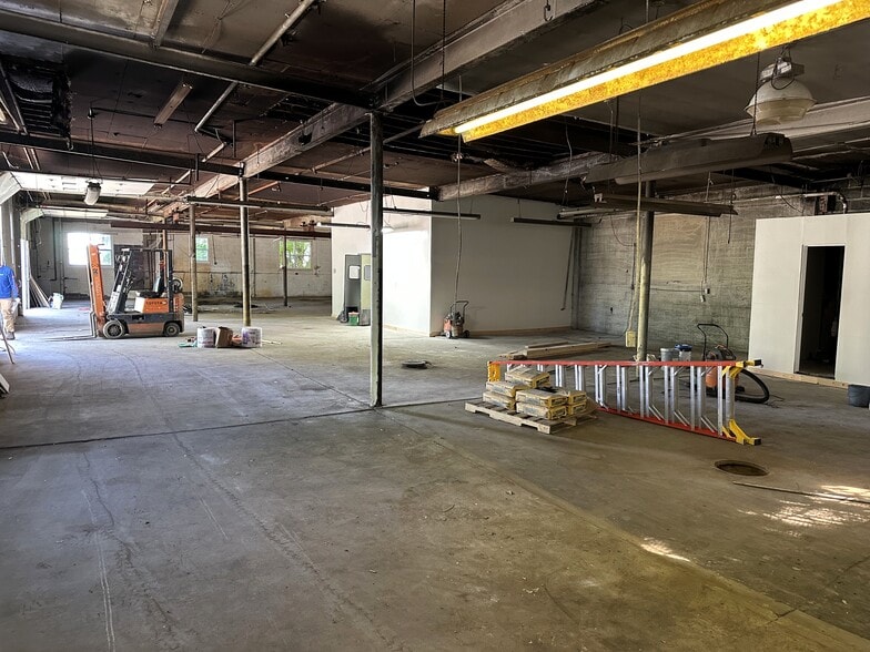 More Photos Of 29 Stafford St, Jamestown Warehouse For Sale