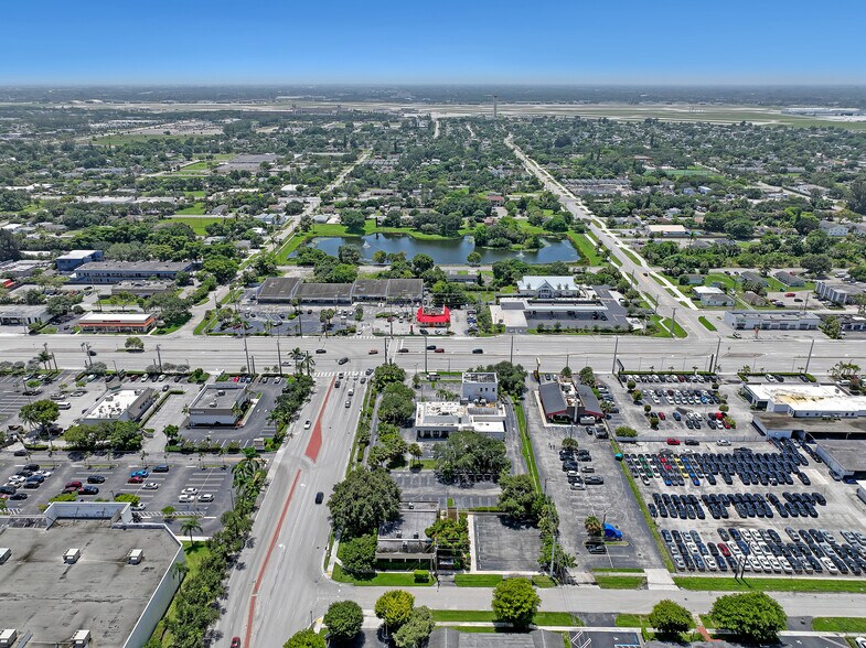 More Photos Of 2701 W Okeechobee Blvd, West Palm Beach Office For Sale