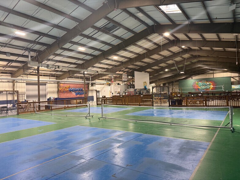 More Photos Of 216 W Boylston St, West Boylston Warehouse For Lease