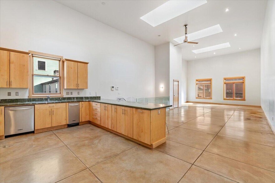 More Photos Of 507 2nd St, Eureka General Retail For Sale