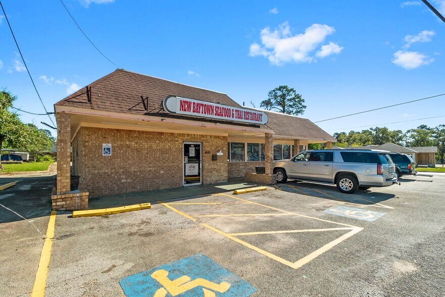 More Photos Of 1400 N Frazier St, Conroe Restaurant For Sale