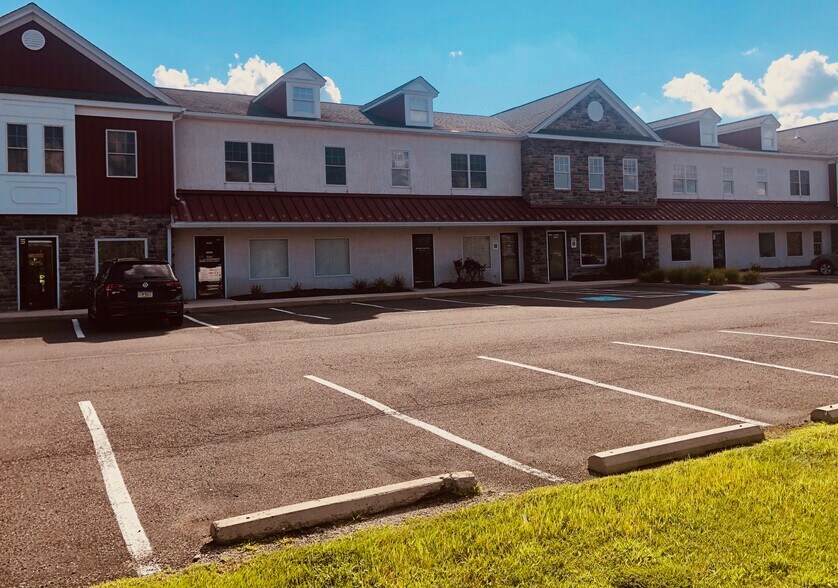 More Photos Of 6049-6057 Kellers Church Rd, Pipersville Office For Sale