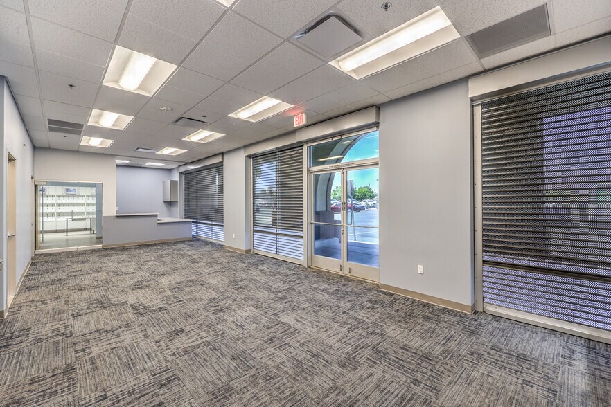 More Photos Of 2943-3073 W Craig Rd, North Las Vegas Unknown For Lease