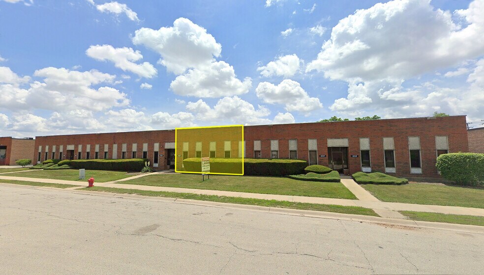 Primary Photo Of 1515-1545 W Jarvis Ave, Elk Grove Village Warehouse For Lease