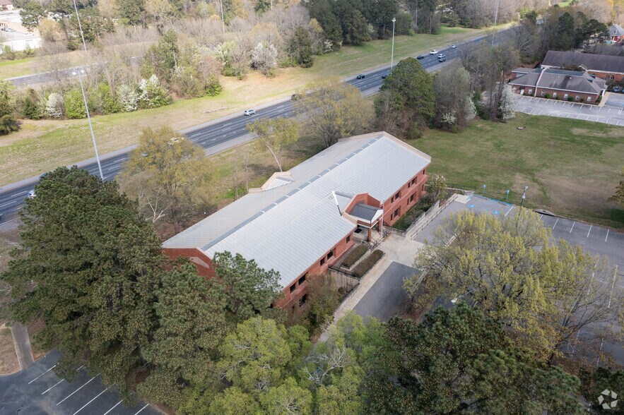 More Photos Of 5950 Carmichael Pl, Montgomery Office For Lease