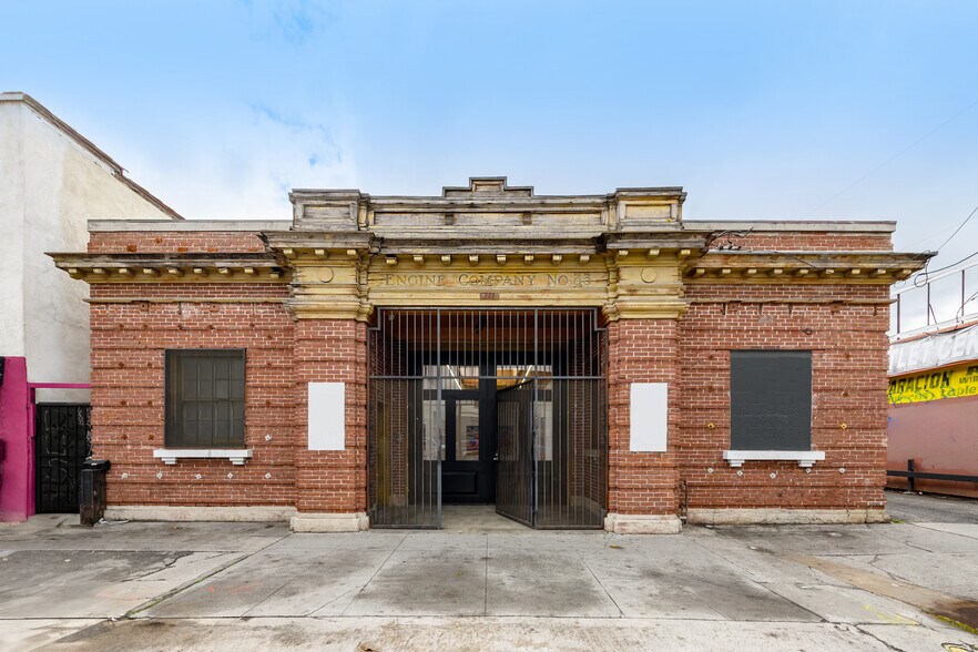 More Photos Of 244 W Florence Ave, Los Angeles Freestanding For Sale