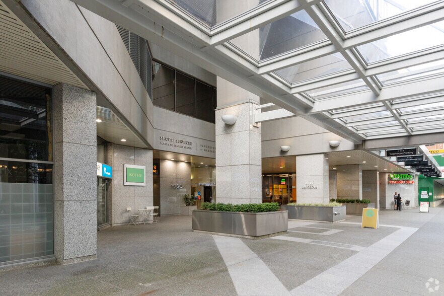 More Photos Of 1050 W Pender St, Vancouver Office For Lease