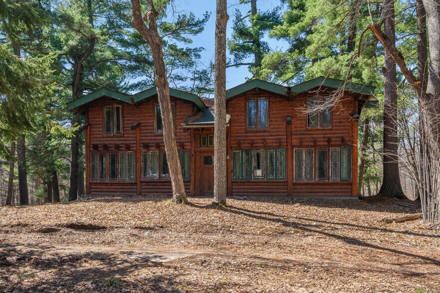More Photos Of 1098 340th Ave, Frederic Specialty For Sale