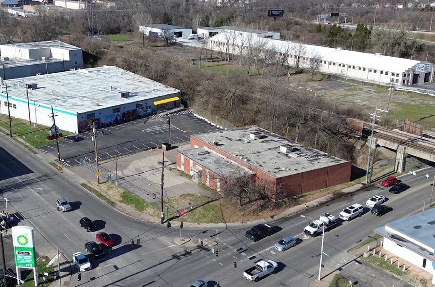 More Photos Of 1384 Tennessee Ave, Cincinnati Warehouse For Sale