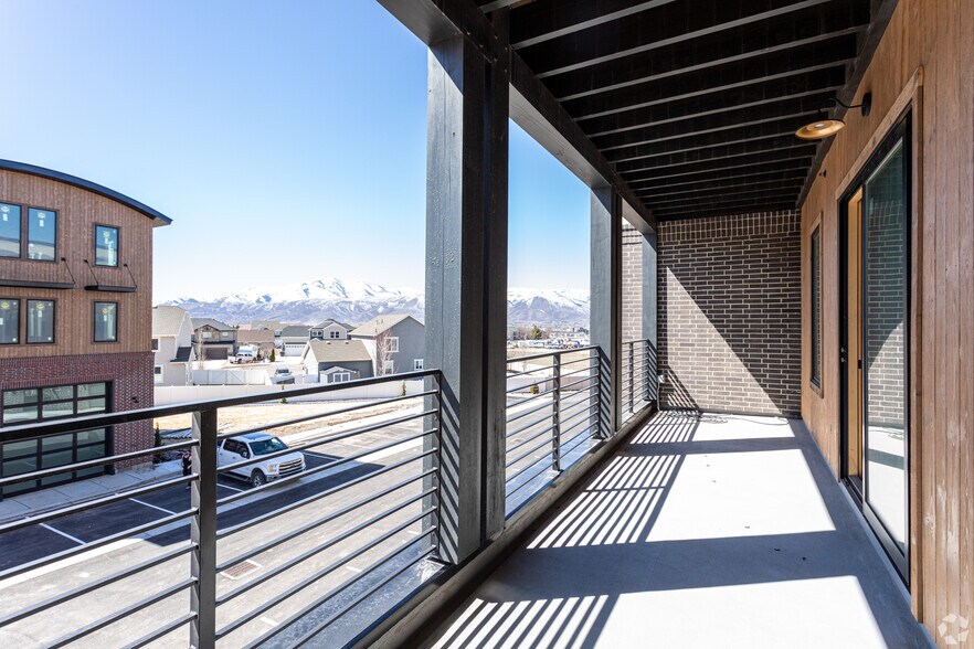 More Photos Of 1922 S Highway 40, Heber City Showroom For Sale