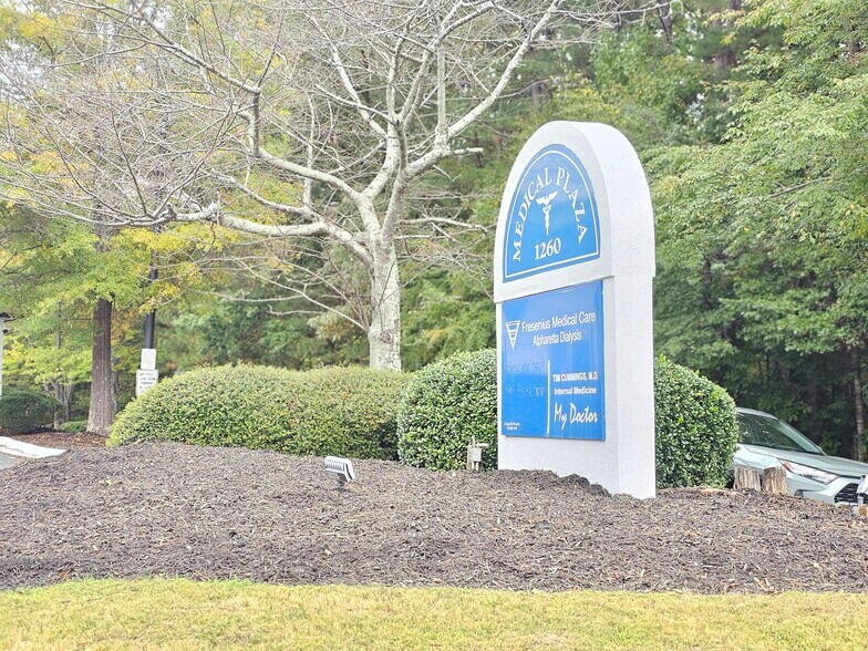 More Photos Of 1260 Upper Hembree Rd, Roswell Medical For Sale